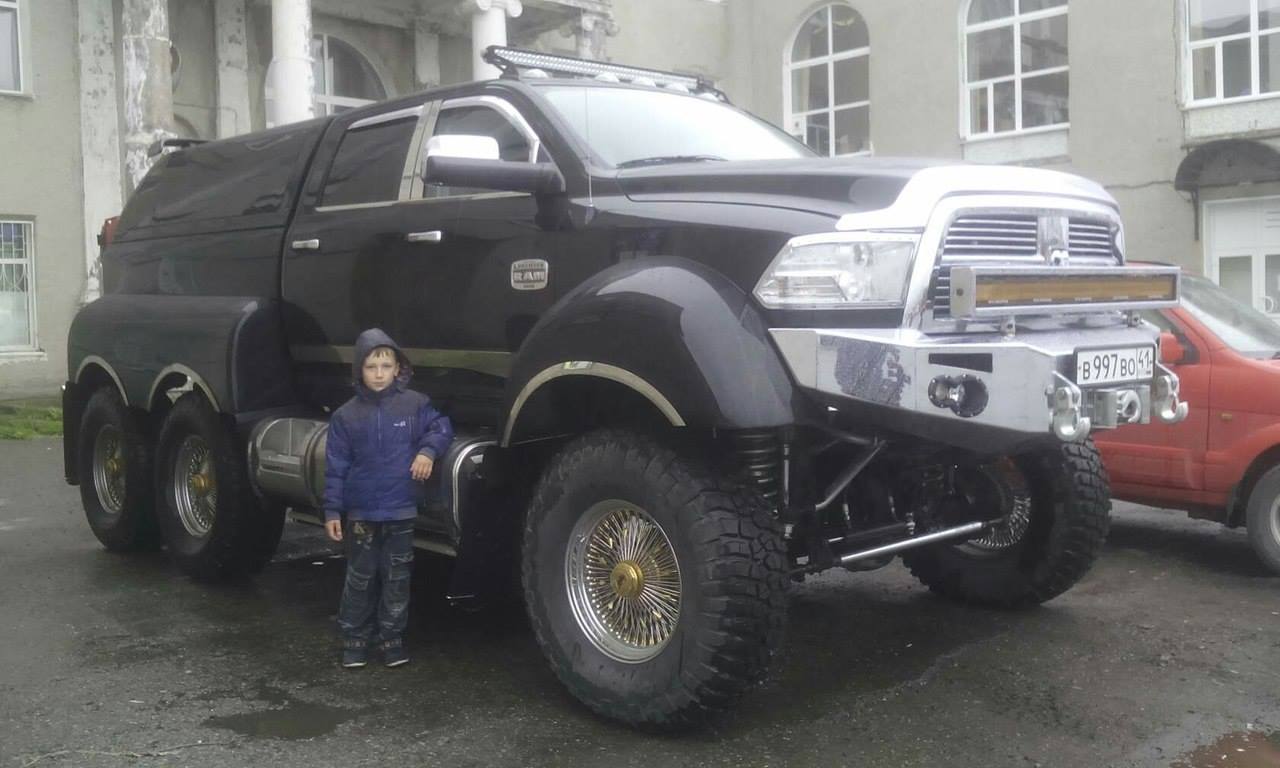 Dodge Ram 6x6