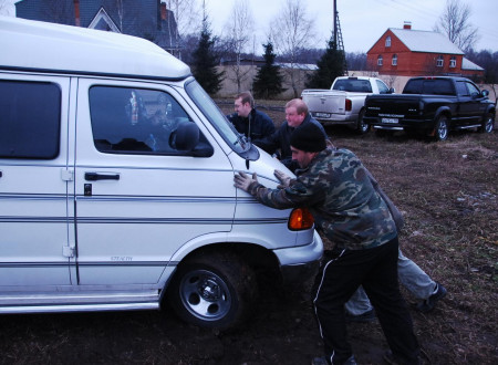 Приехали на базу и поехали в грязь (28 ноября 2009 года)